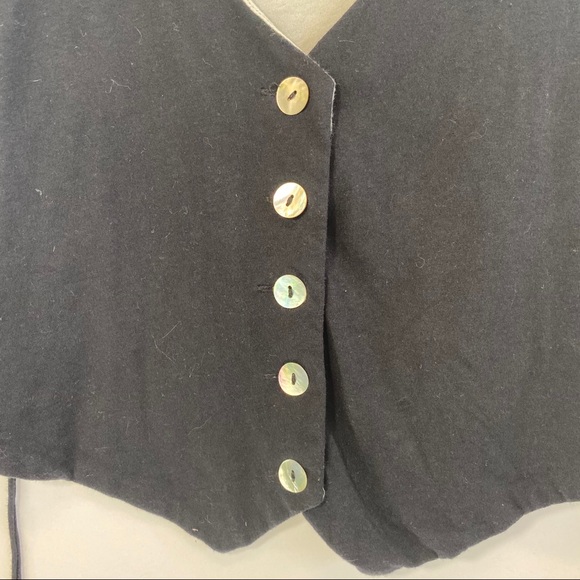 Urban Renewal Cropped Wolf Button Vest S/M - Picture 3 of 5